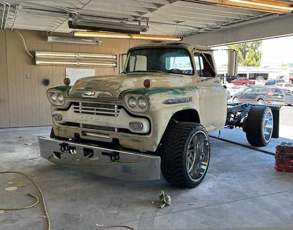 Base coat application in spray booth