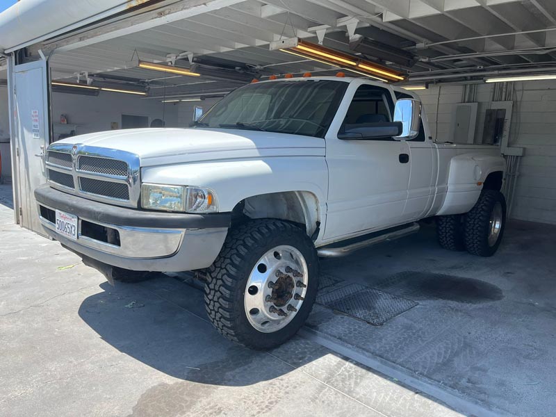Initial condition - rear view with dually wheels